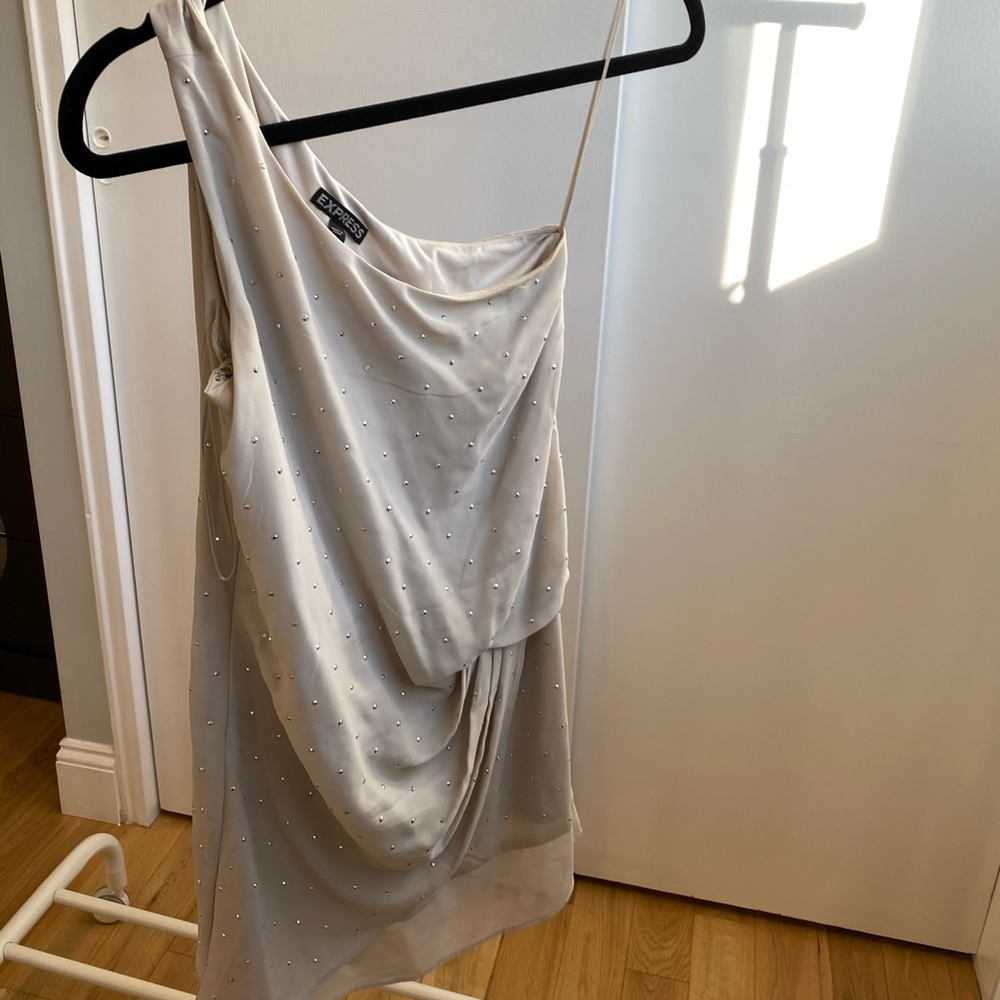 One shoulder dress